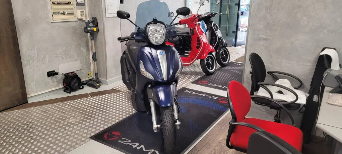 Piaggio Beverly 350 S ABS (2019 - 20) (4)