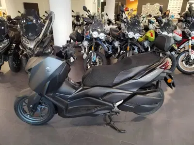 Yamaha X-Max 300 (2021 - 24) usata