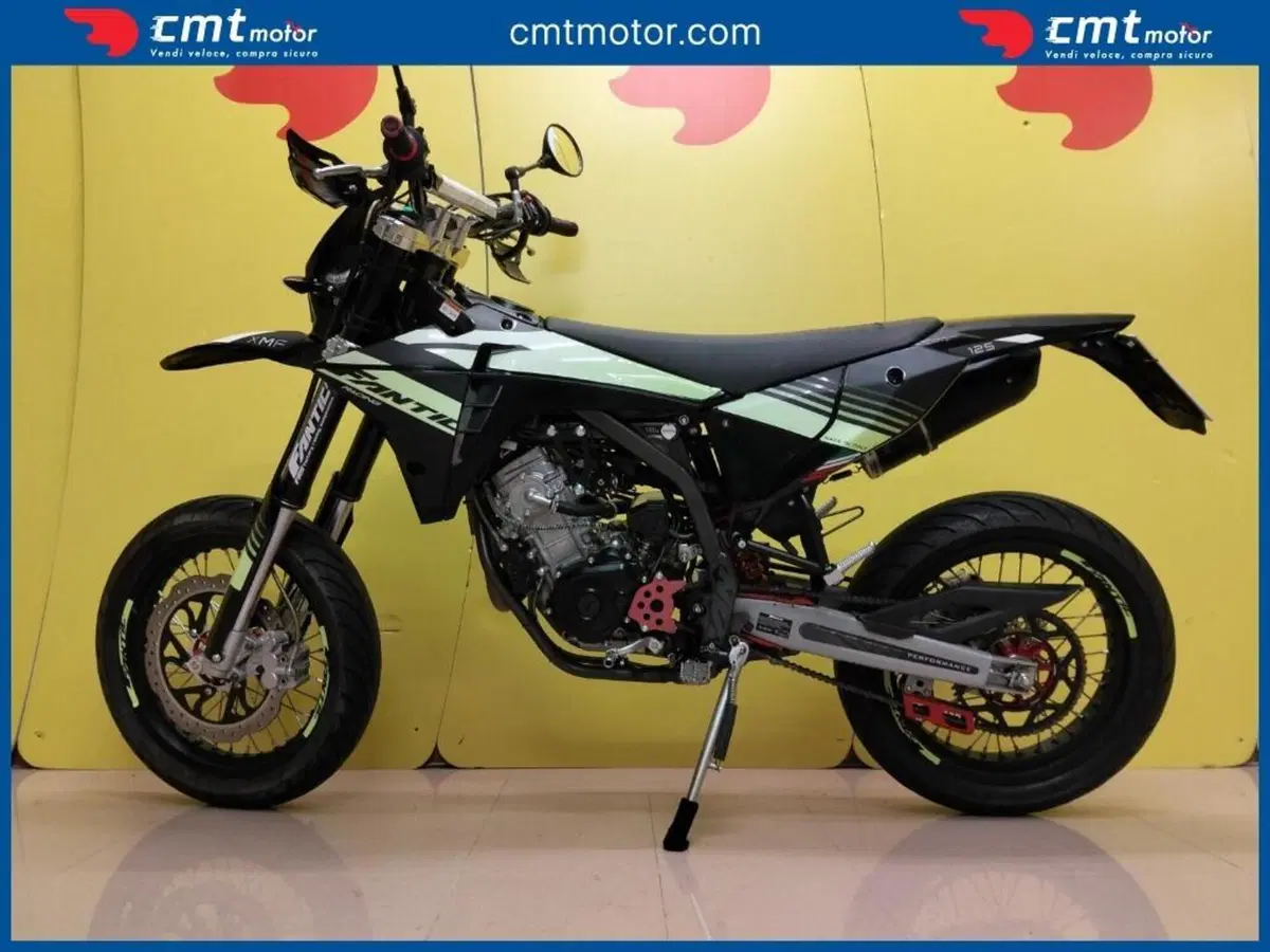 Fantic Motor XMF 125 Motard Performance 4T (2023 - 24) (3)