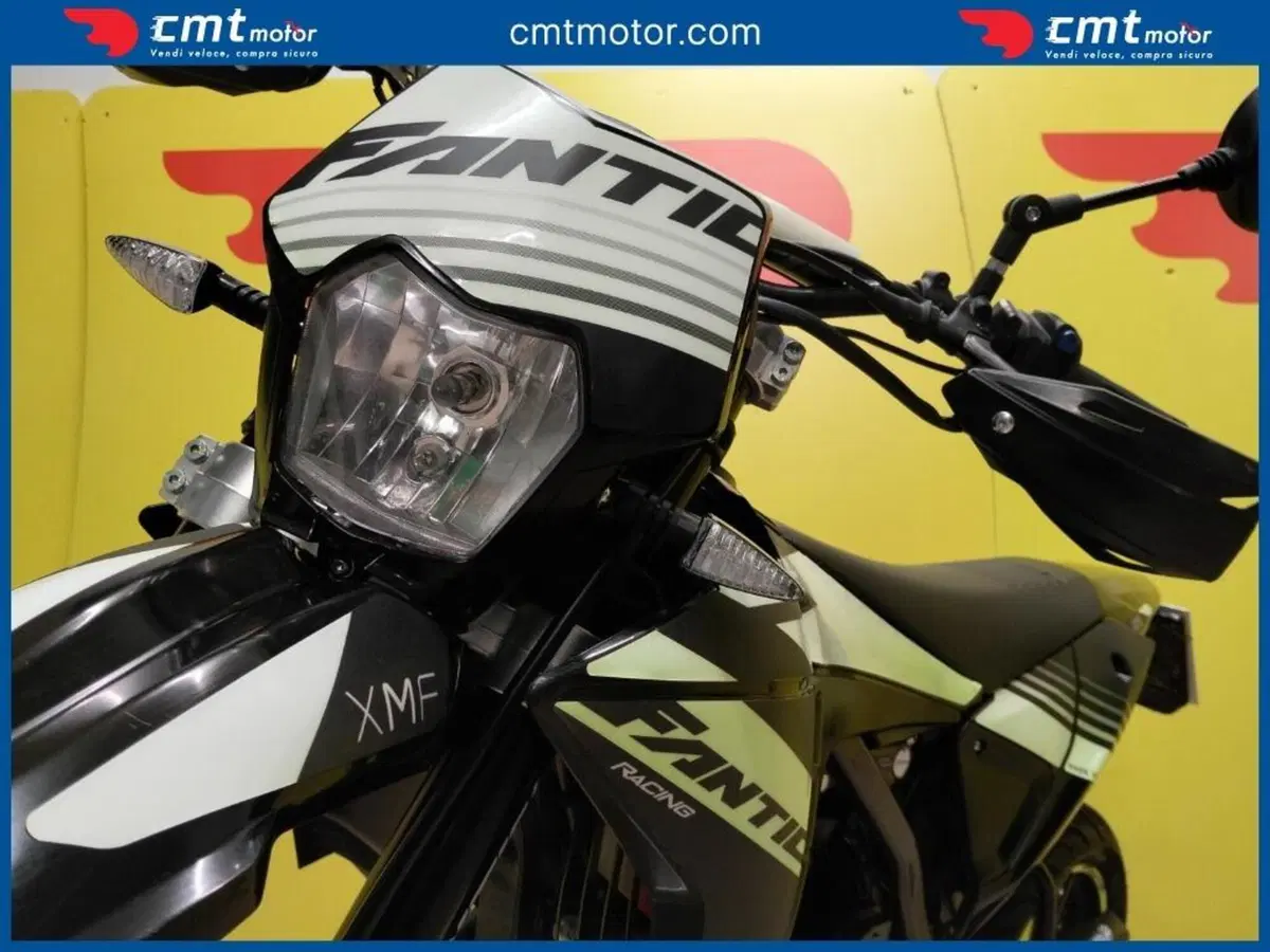 Fantic Motor XMF 125 Motard Performance 4T (2023 - 24) (6)