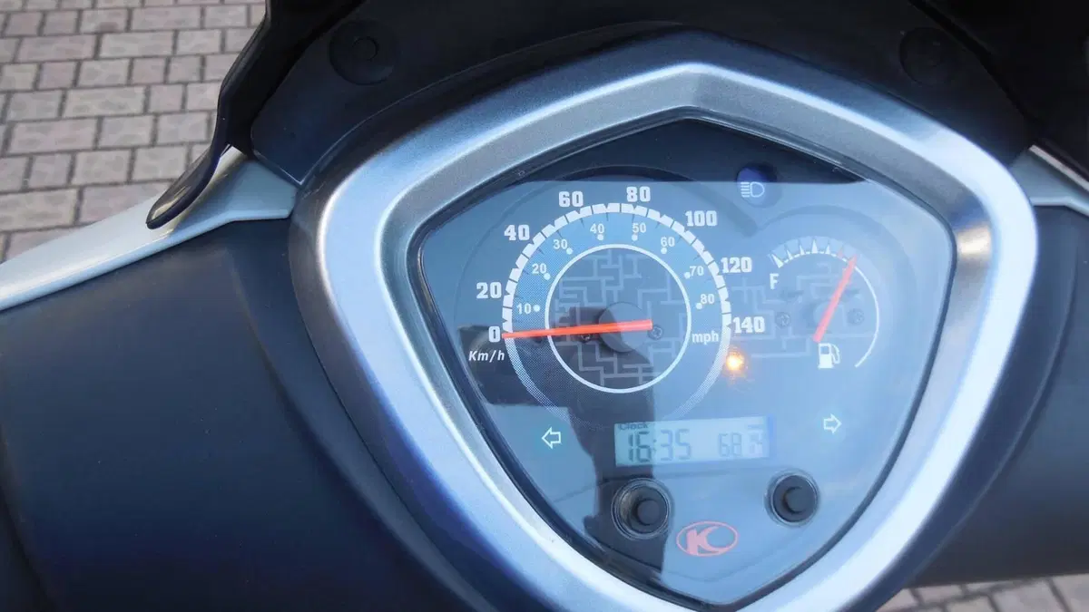 Kymco Agility 125 R16 + (2017 - 20) (4)