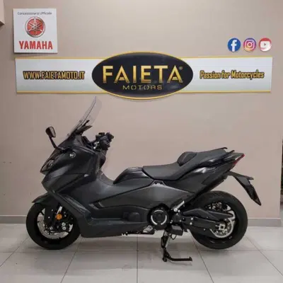 Yamaha T-Max 560 (2022 - 24) usata