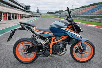 KTM 390 Duke (2024 - 25) usata