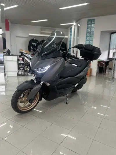 Yamaha X-Max 300 Tech Max (2021 - 24) usata