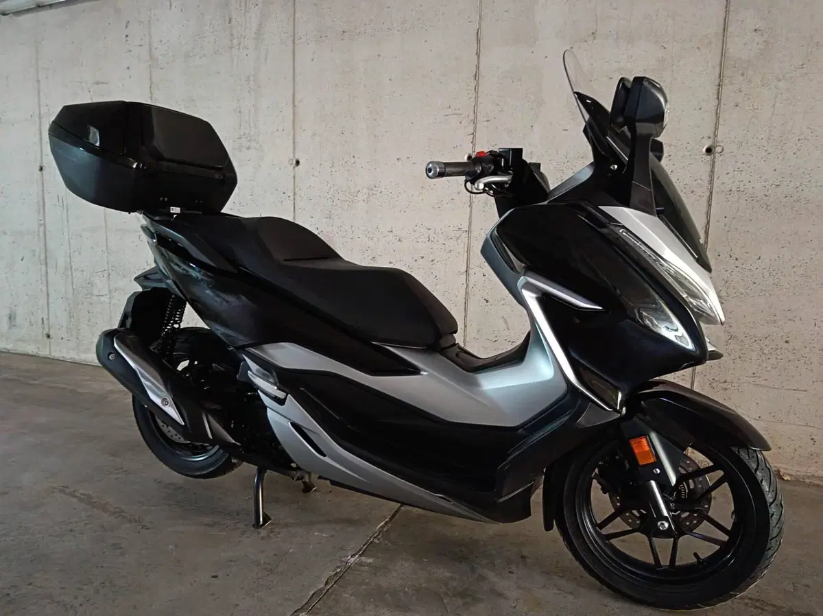 Honda Forza 300 Deluxe ABS (2018 - 20) (2)