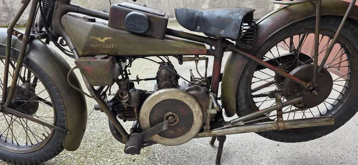 Moto Guzzi SPORT 13 (4)