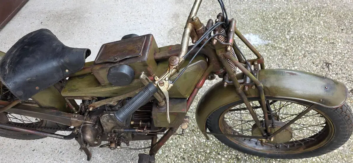 Moto Guzzi SPORT 13 (8)