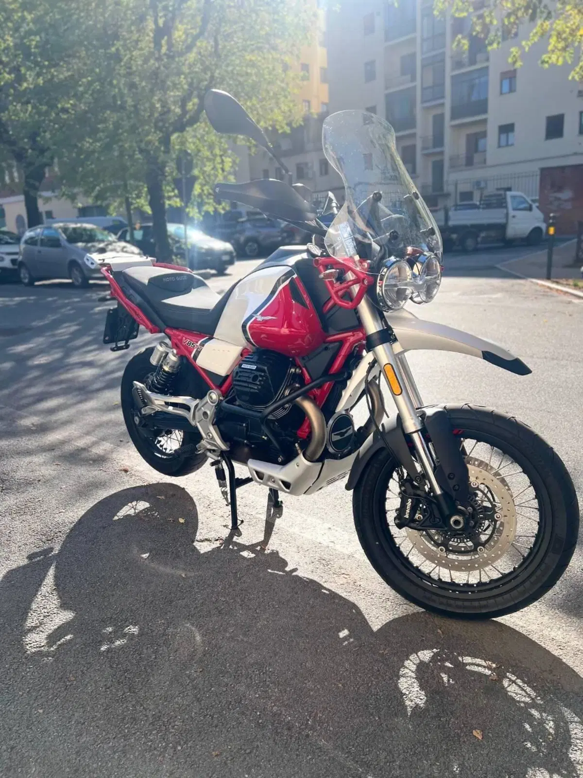 Moto Guzzi V85 TT (2019 - 20) (4)
