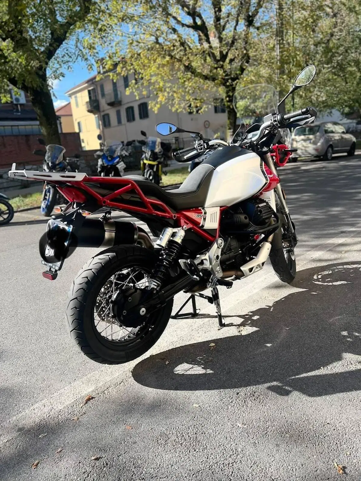 Moto Guzzi V85 TT (2019 - 20) (5)