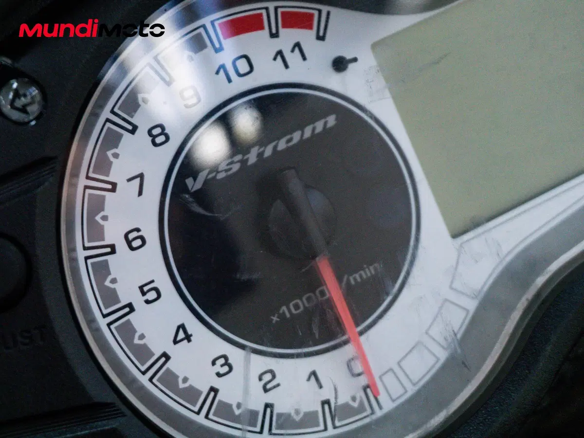 Suzuki V-Strom 650XT ABS (2015 - 17) (14)