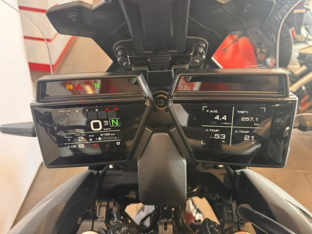 Yamaha Tracer 9 (2021 - 24) (5)