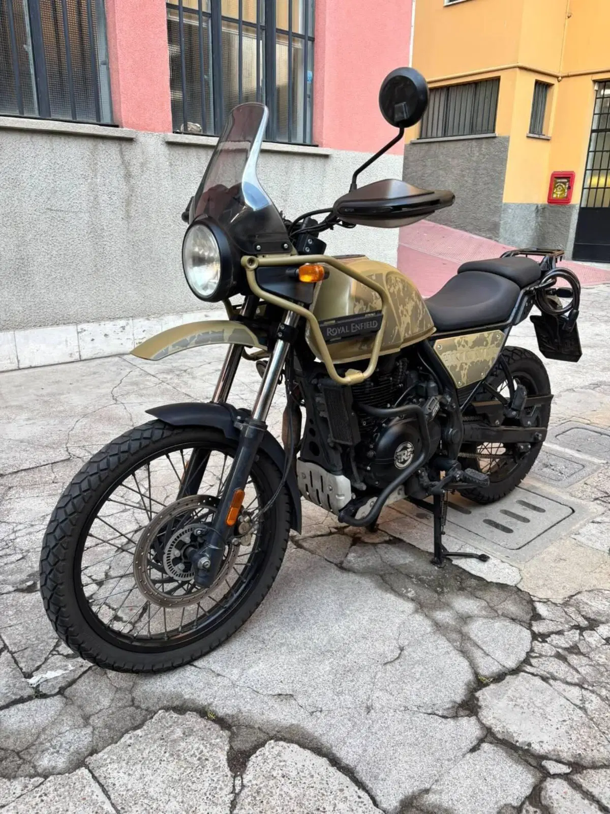 Royal Enfield Himalayan 411 (2021 - 24) (6)