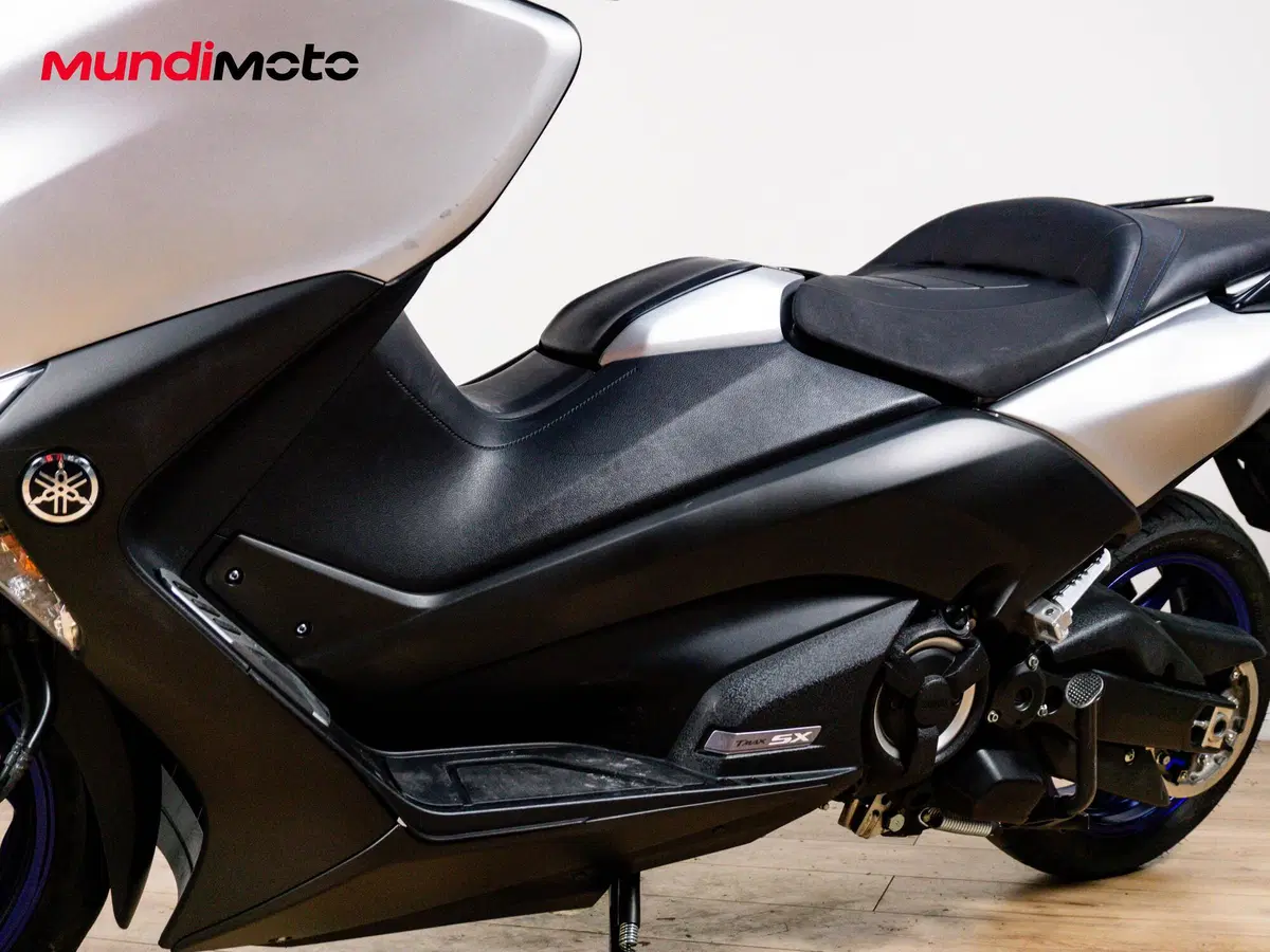Yamaha T-Max 530 SX (2017 - 19) (9)