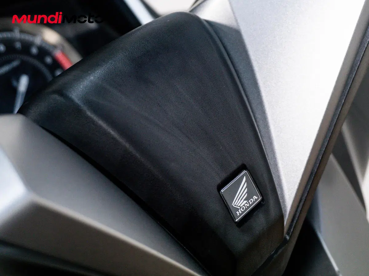 Honda Forza 350 (2022 - 24) (21)