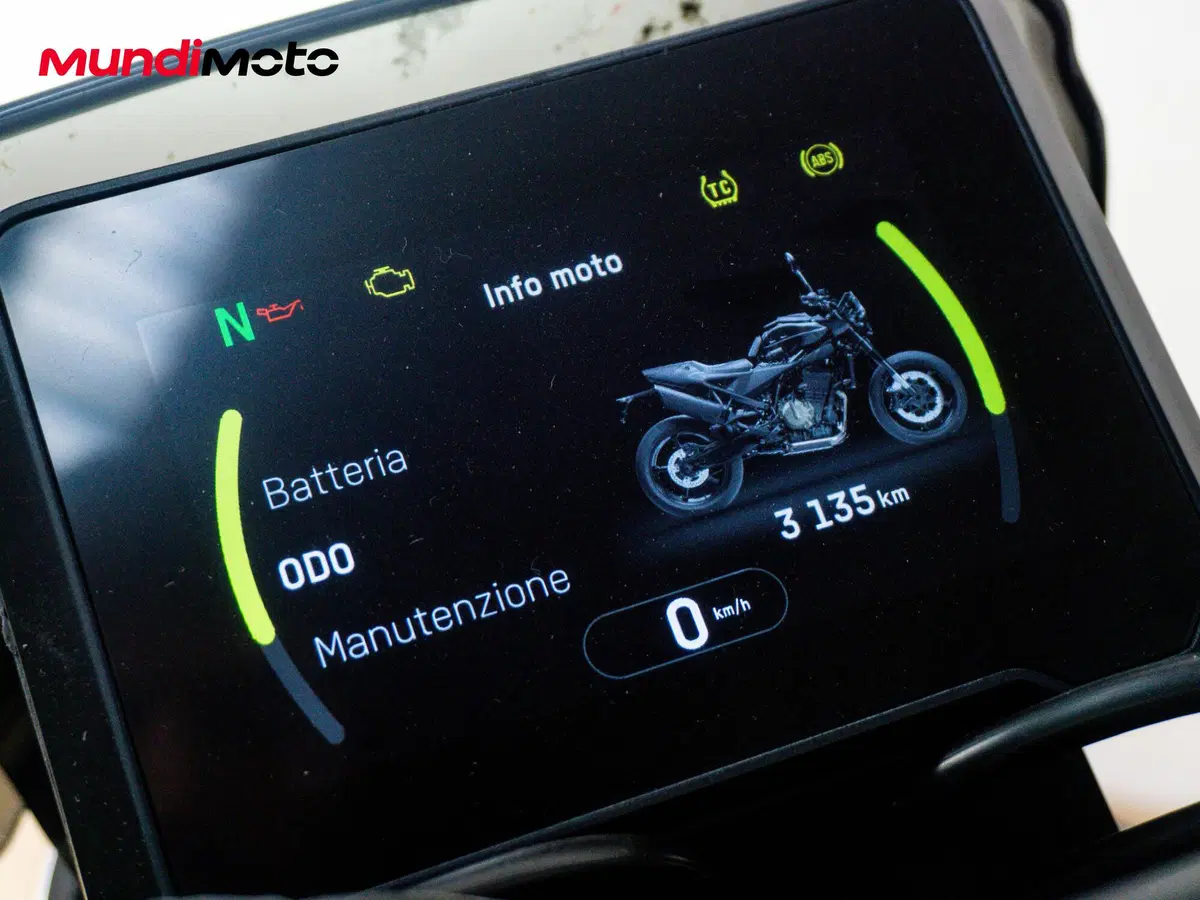Husqvarna Svartpilen 801 (2024 - 26) (12)