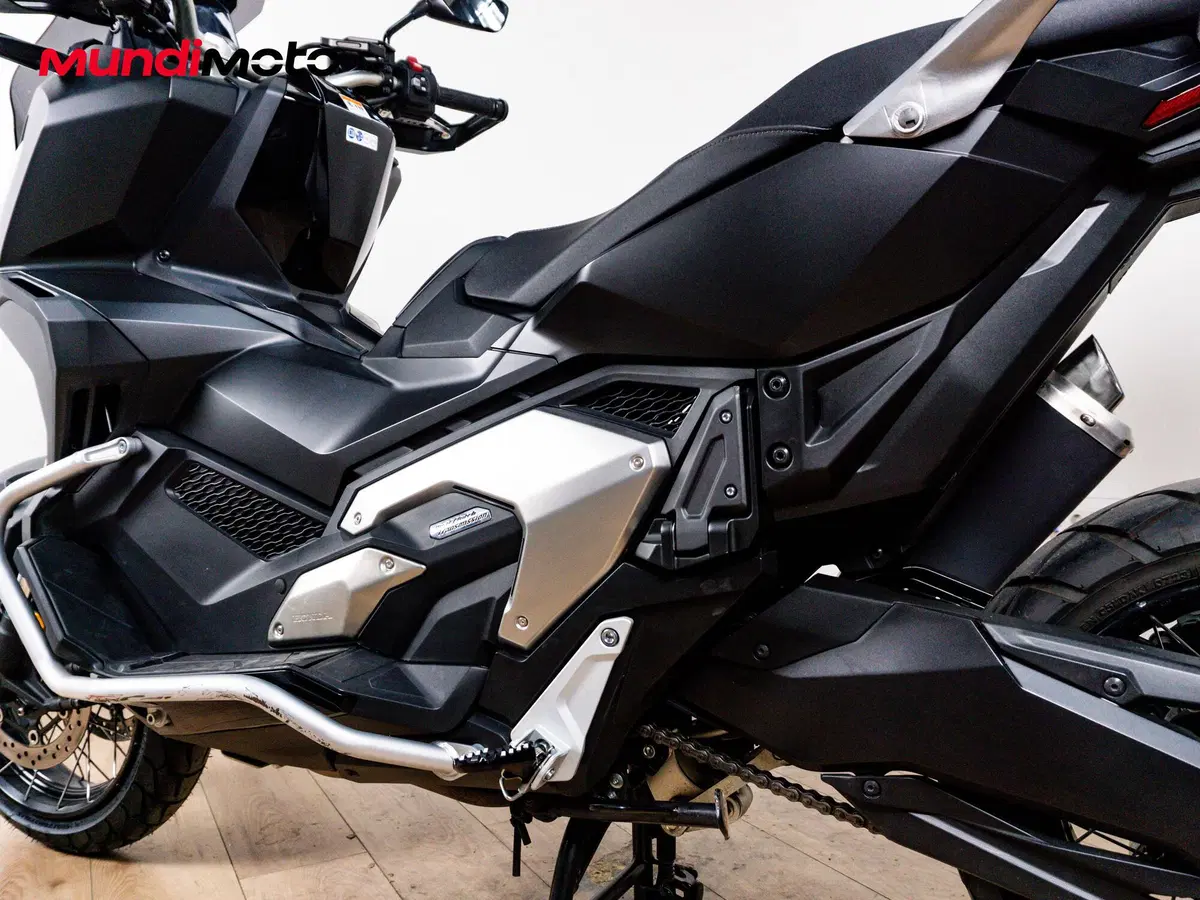 Honda X-ADV 750 (2017) (10)