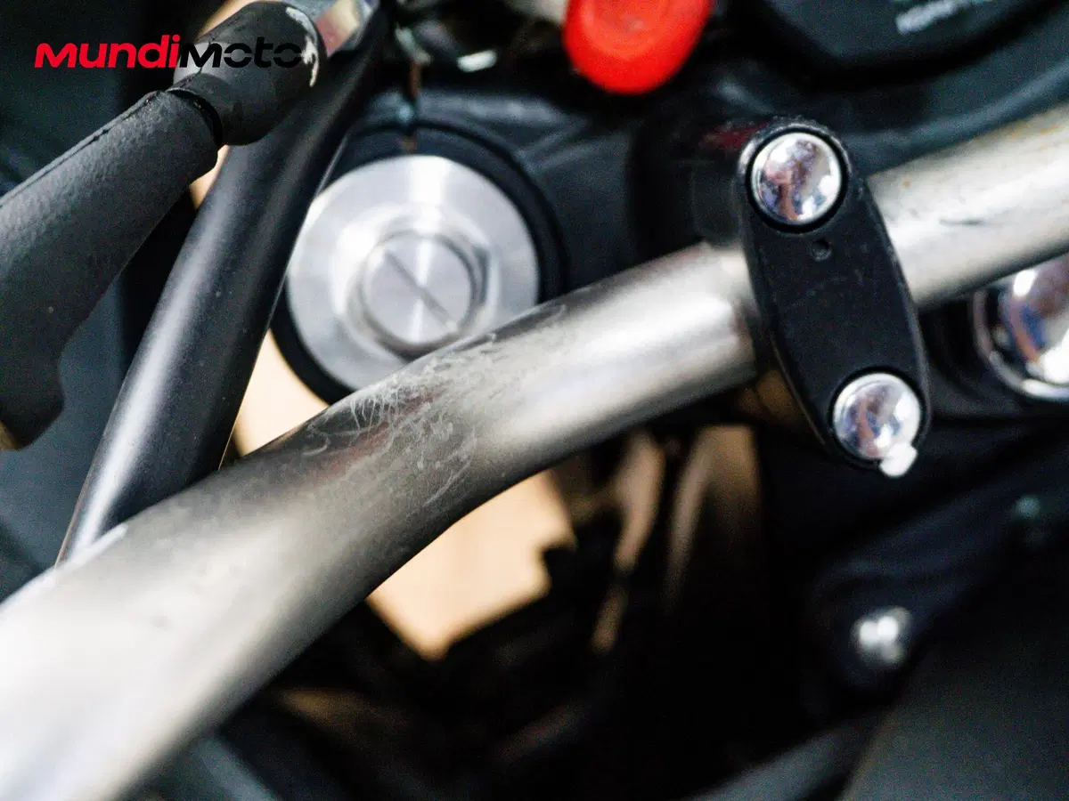Suzuki V-Strom 650XT ABS (2015 - 17) (21)