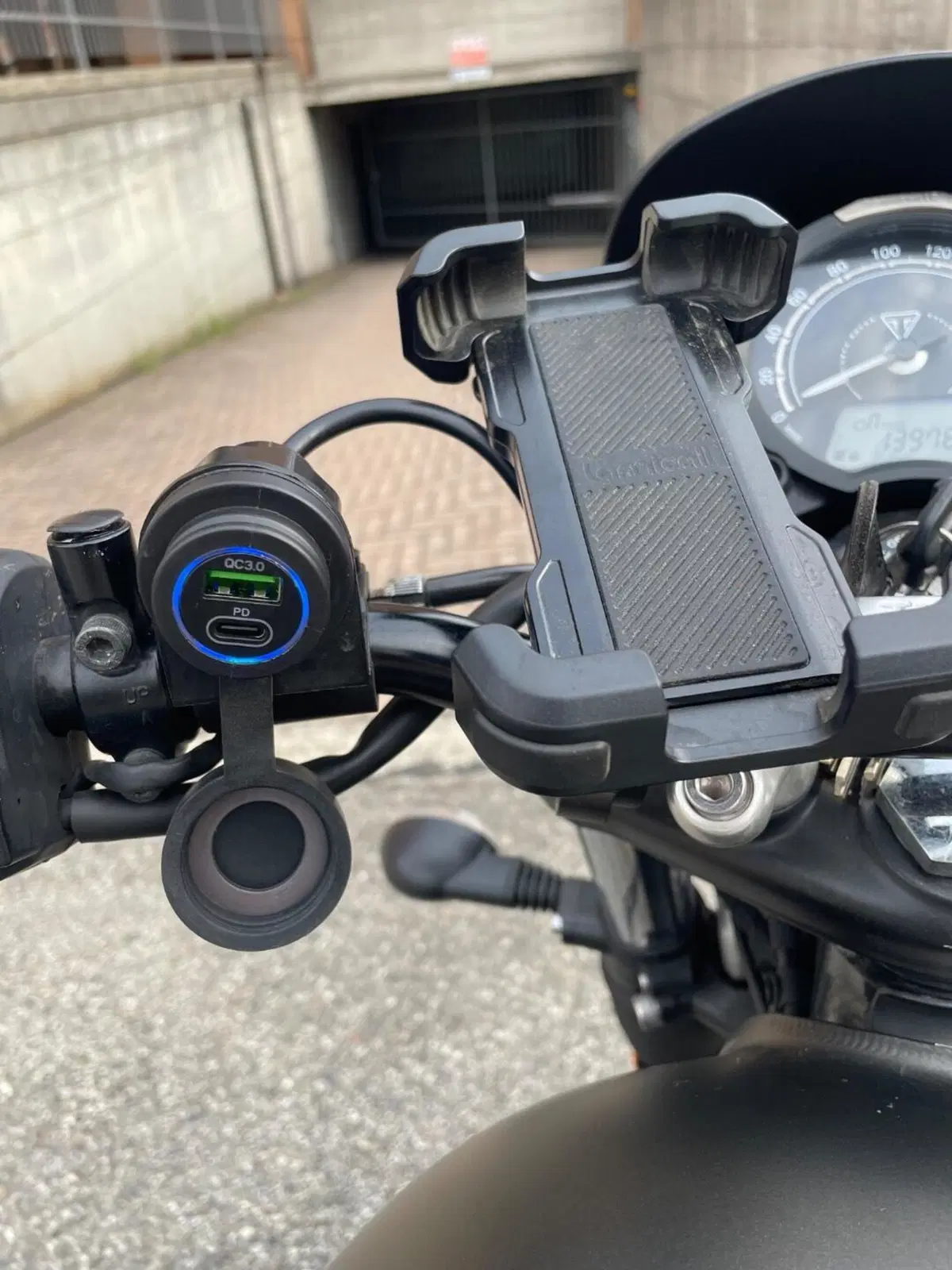 Triumph Speed Twin 900 (2023 - 24) (14)