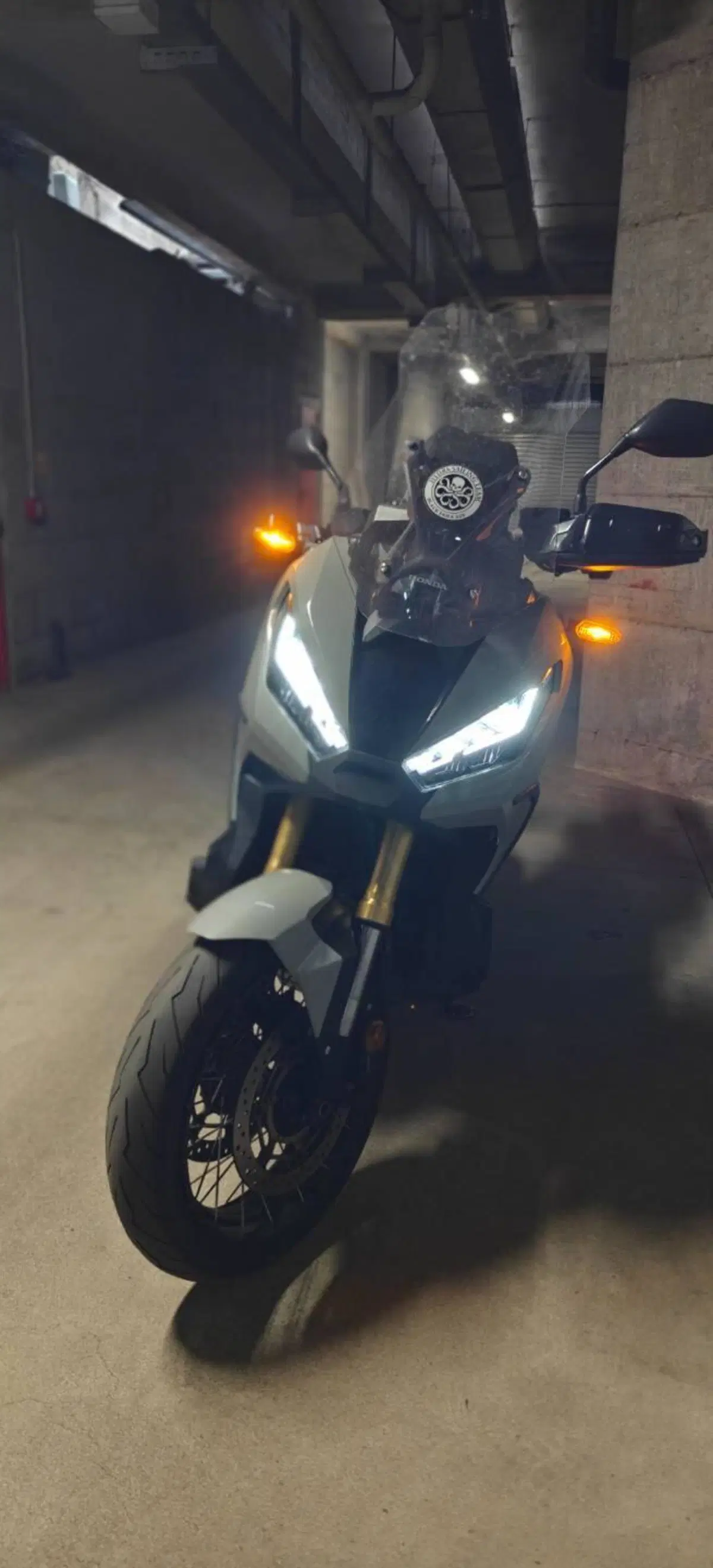 Honda X-ADV 750 DCT (2021 - 24) (2)