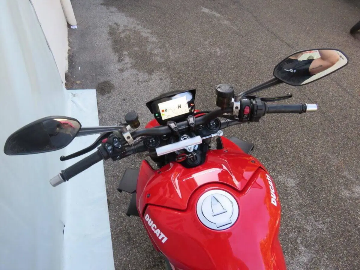 Ducati Streetfighter V4 1100 S (2021 - 22) (11)