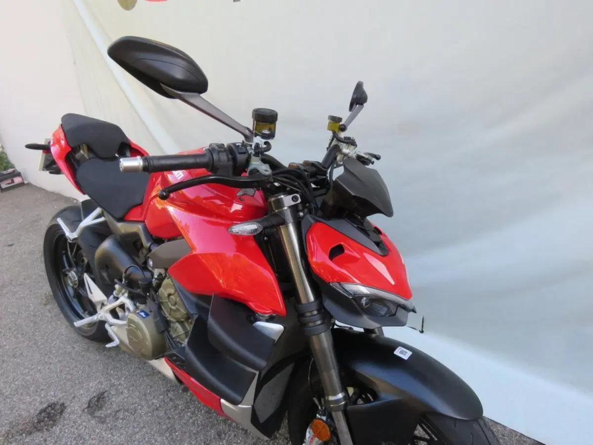 Ducati Streetfighter V4 1100 S (2021 - 22) (6)