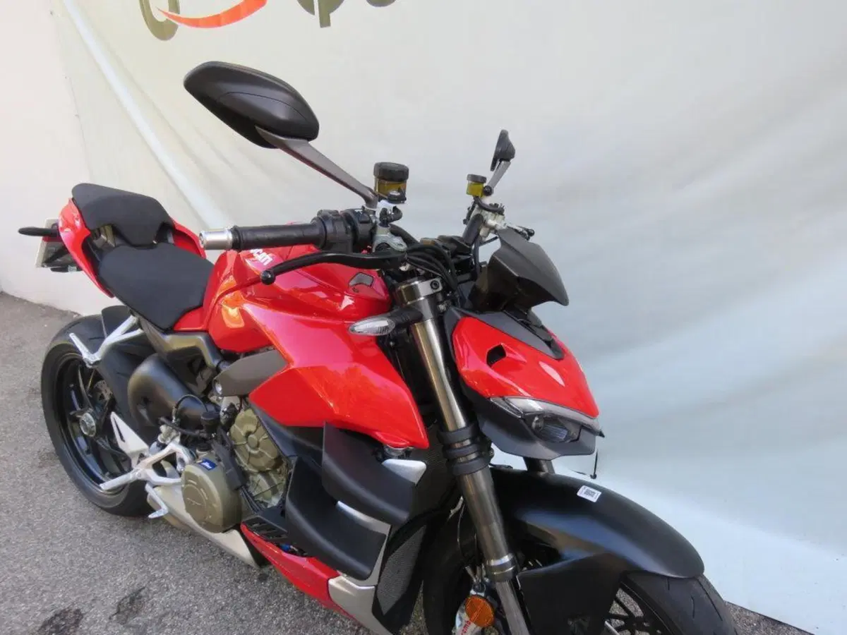 Ducati Streetfighter V4 1100 S (2021 - 22) (15)