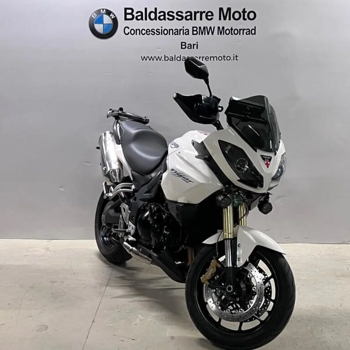 Triumph Tiger 1050 SE ABS (2006 - 13) (2)