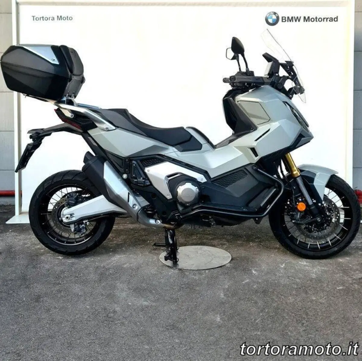Honda X-ADV 750 DCT (2021 - 24) (2)