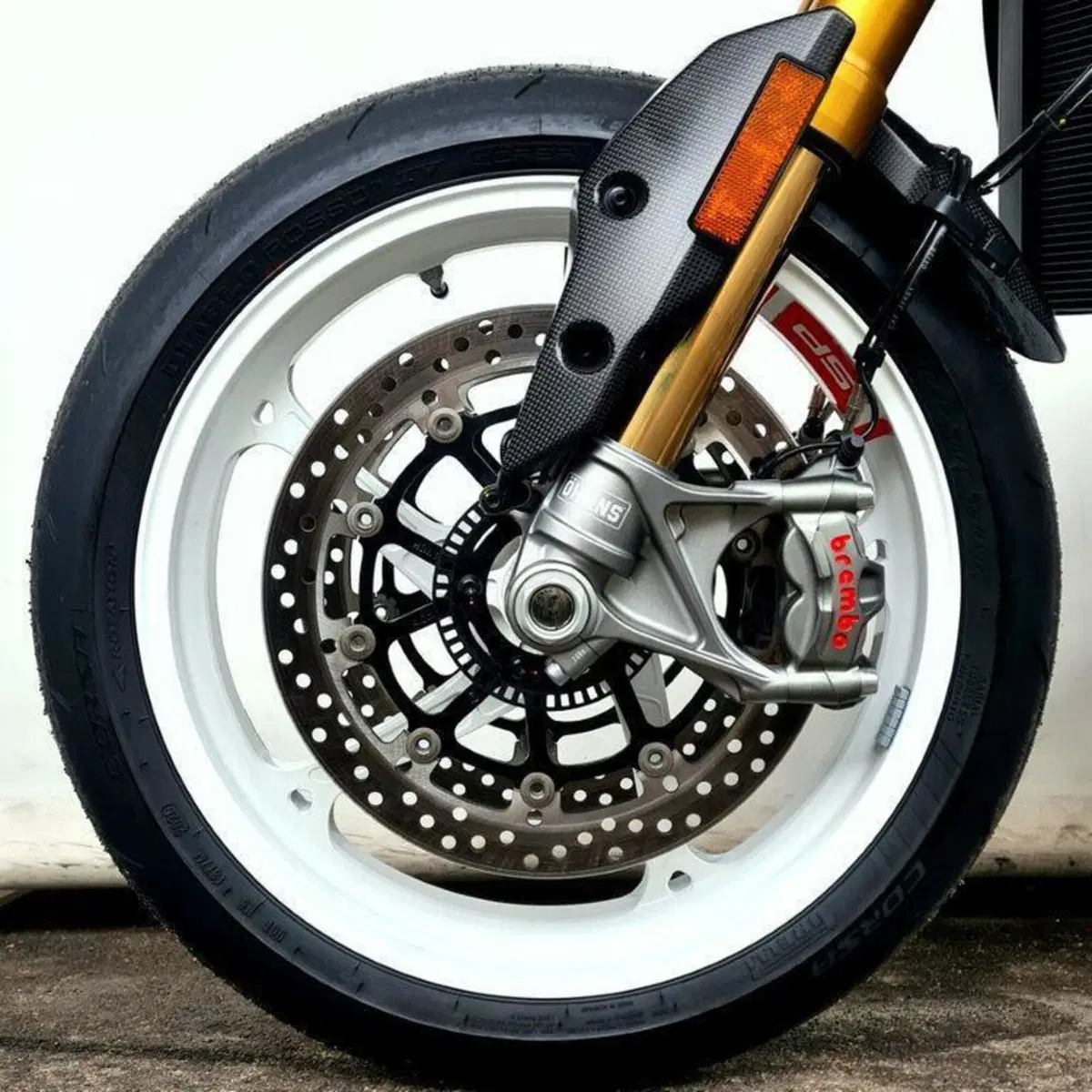 Ducati Hypermotard V2 SP (2026) (7)
