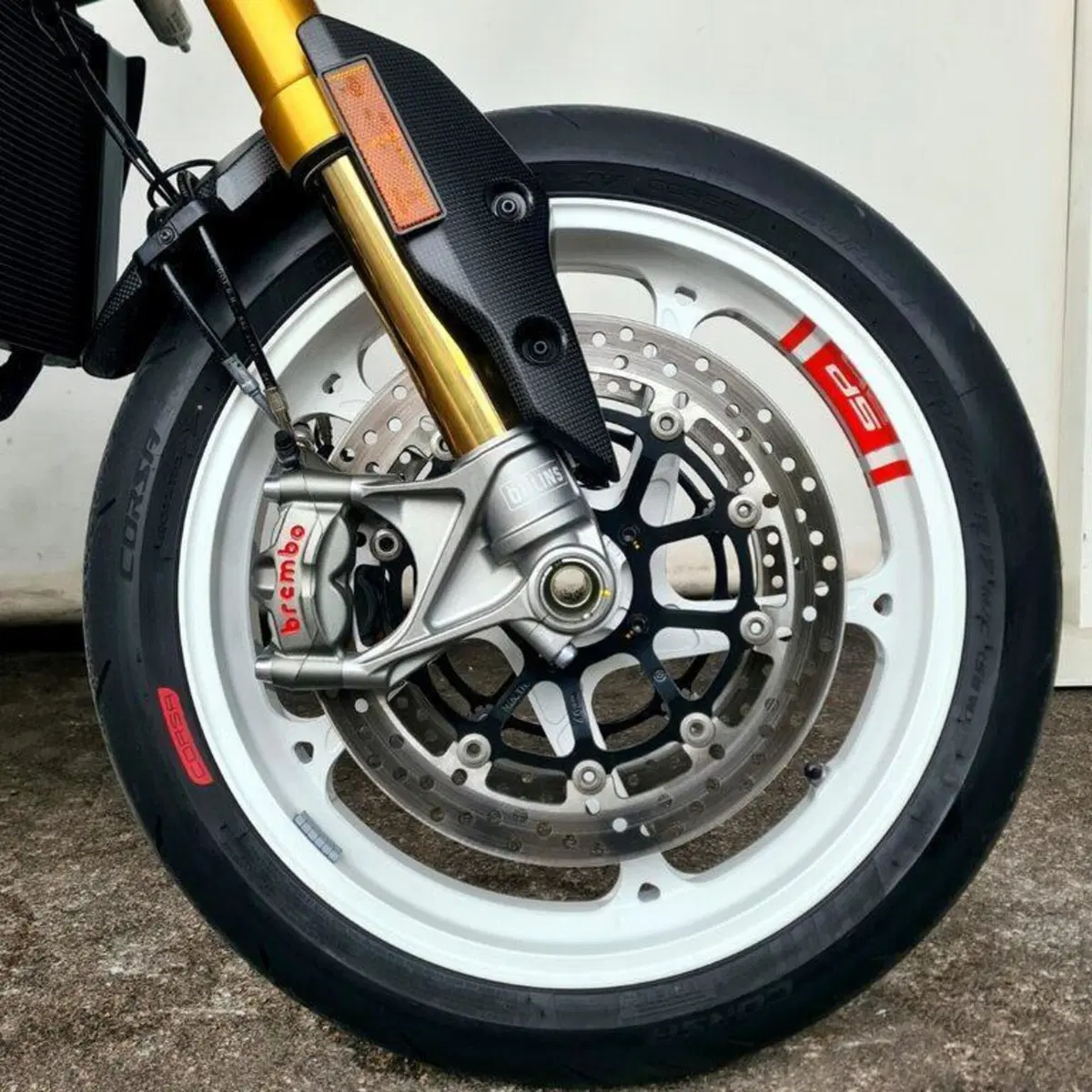 Ducati Hypermotard V2 SP (2026) (15)