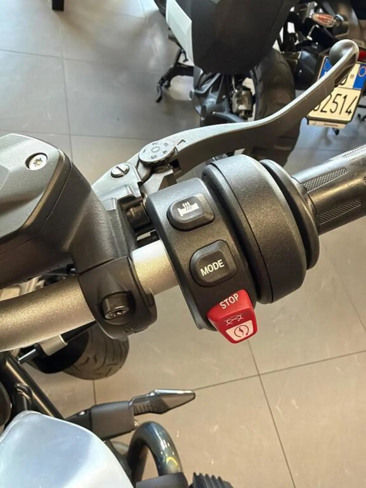 Bmw R nineT 1200 Scrambler (2016 - 20) (6)