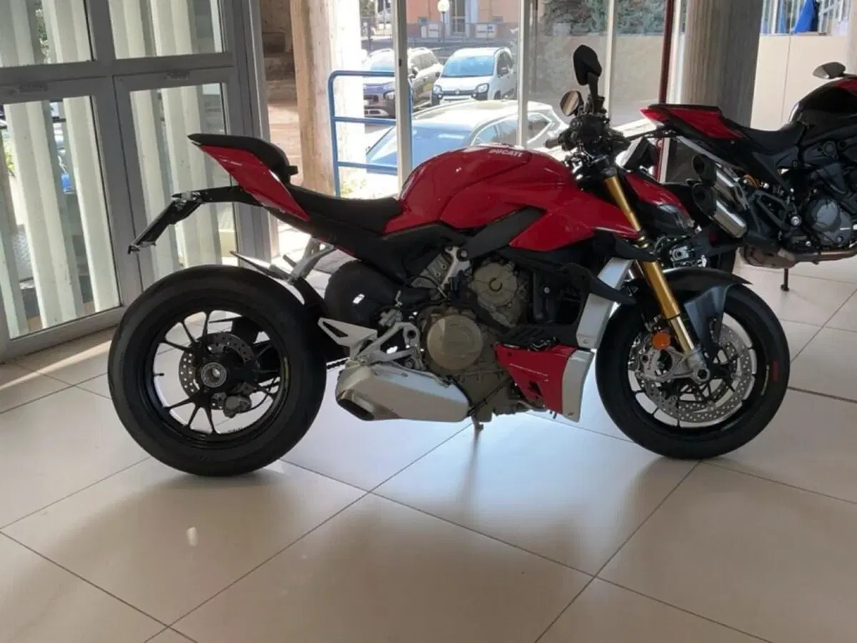 Ducati Streetfighter V4 1100 S (2021 - 22) (4)