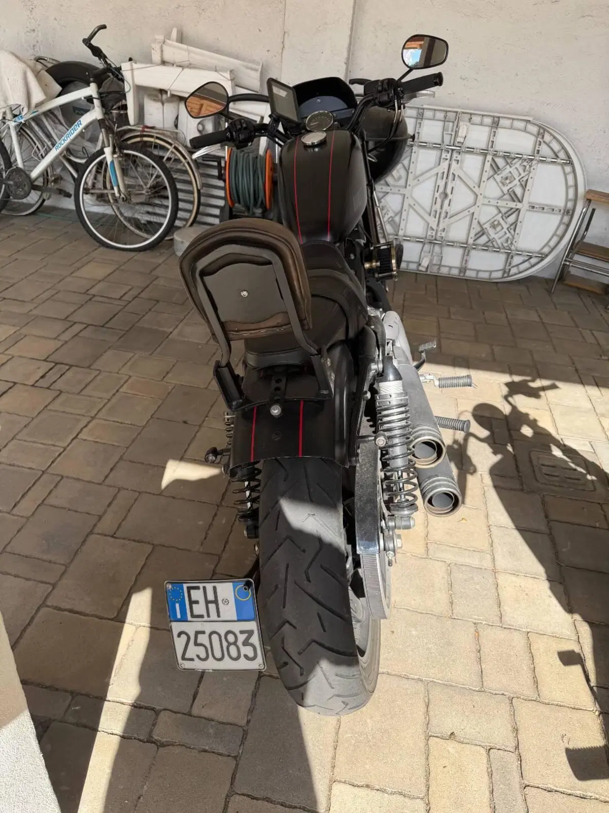 Harley-Davidson 1200 Custom (2017) - XL 1200C