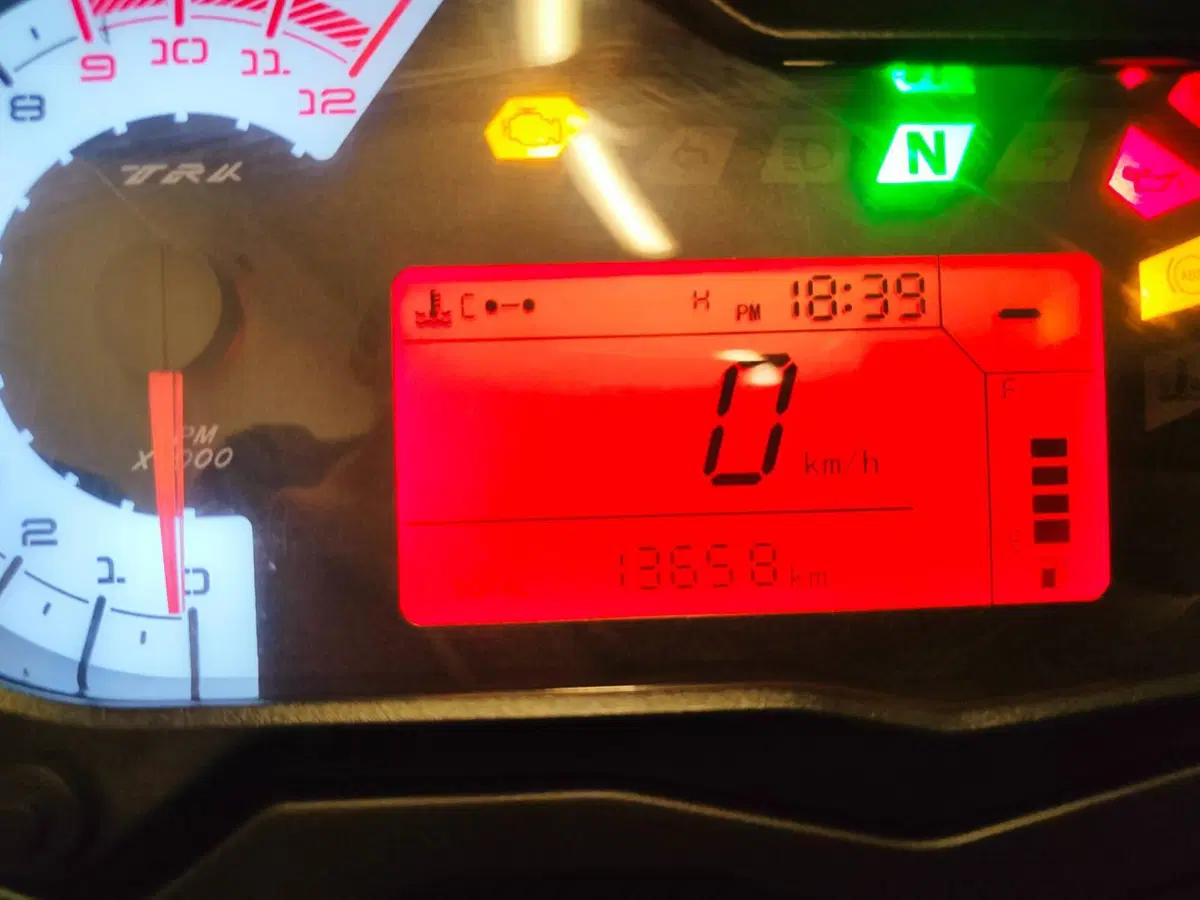 Benelli TRK 502 (2021 - 25) (15)