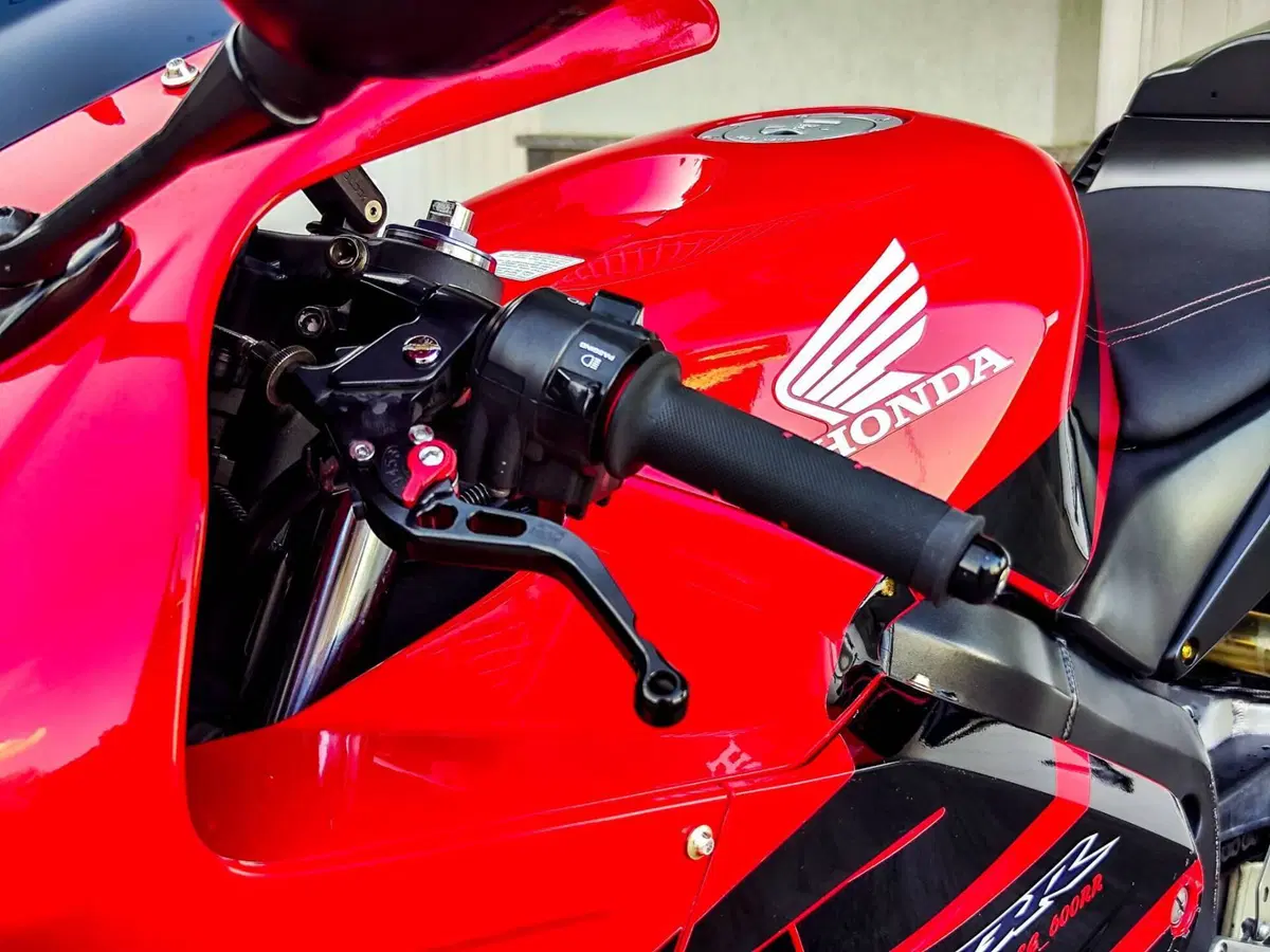 Honda CBR 600 RR (2003 - 04) (5)
