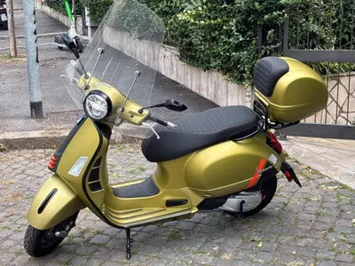 Vespa GTS 300 Super (2023 - 24) usata