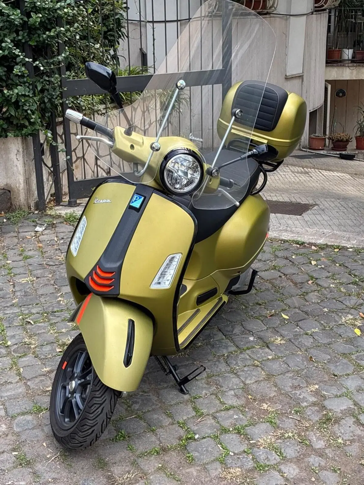 Vespa GTS 300 Super (2023 - 24) (3)