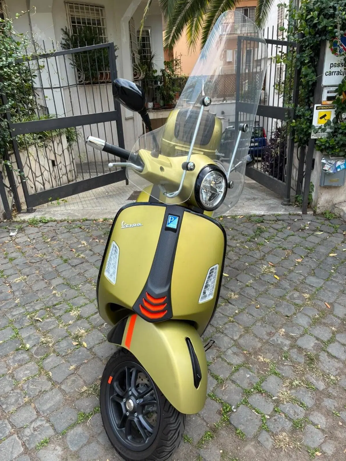 Vespa GTS 300 Super (2023 - 24) (7)