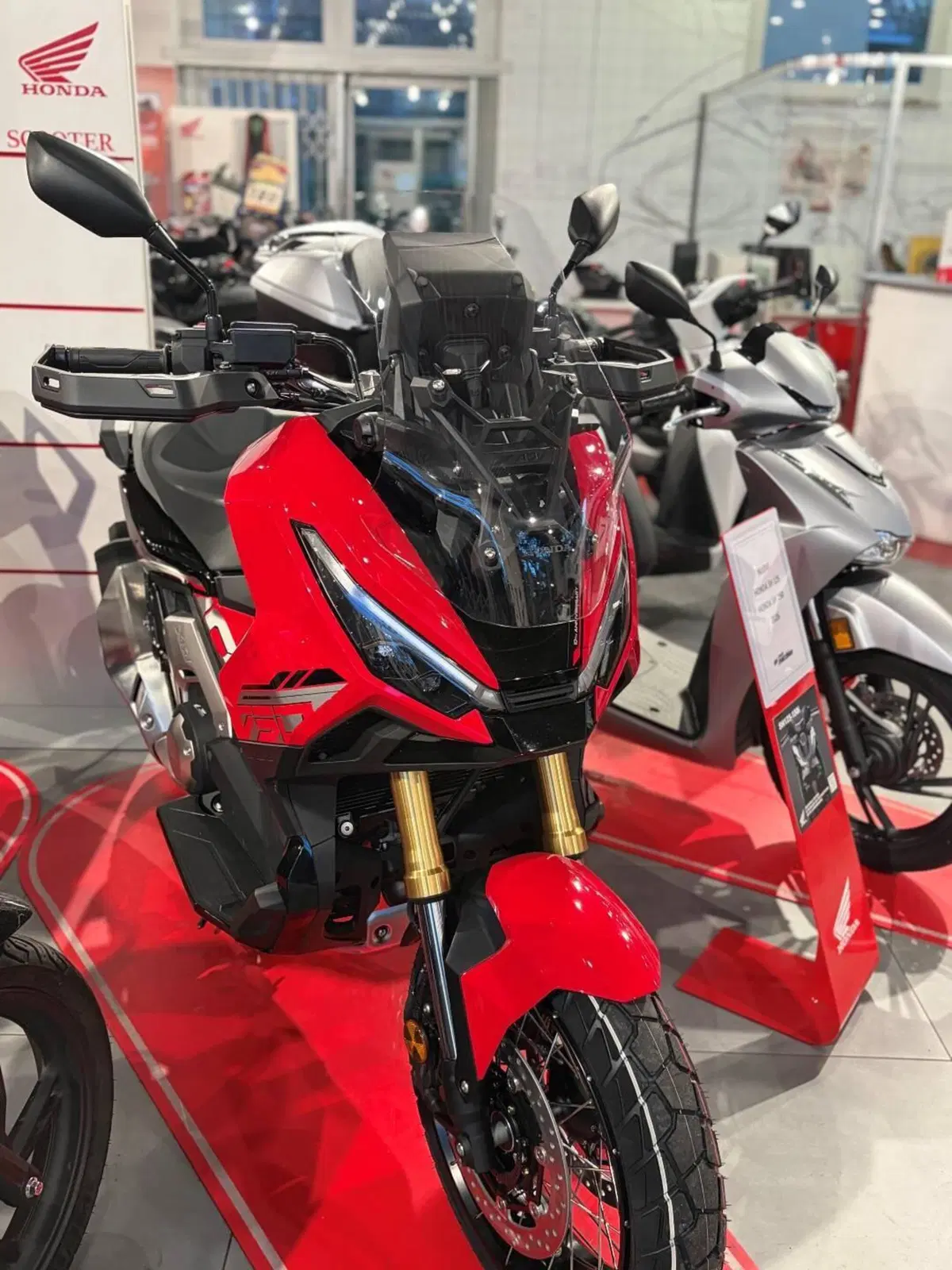 Honda X-ADV 750 Special Edition (2026 - 27) (7)