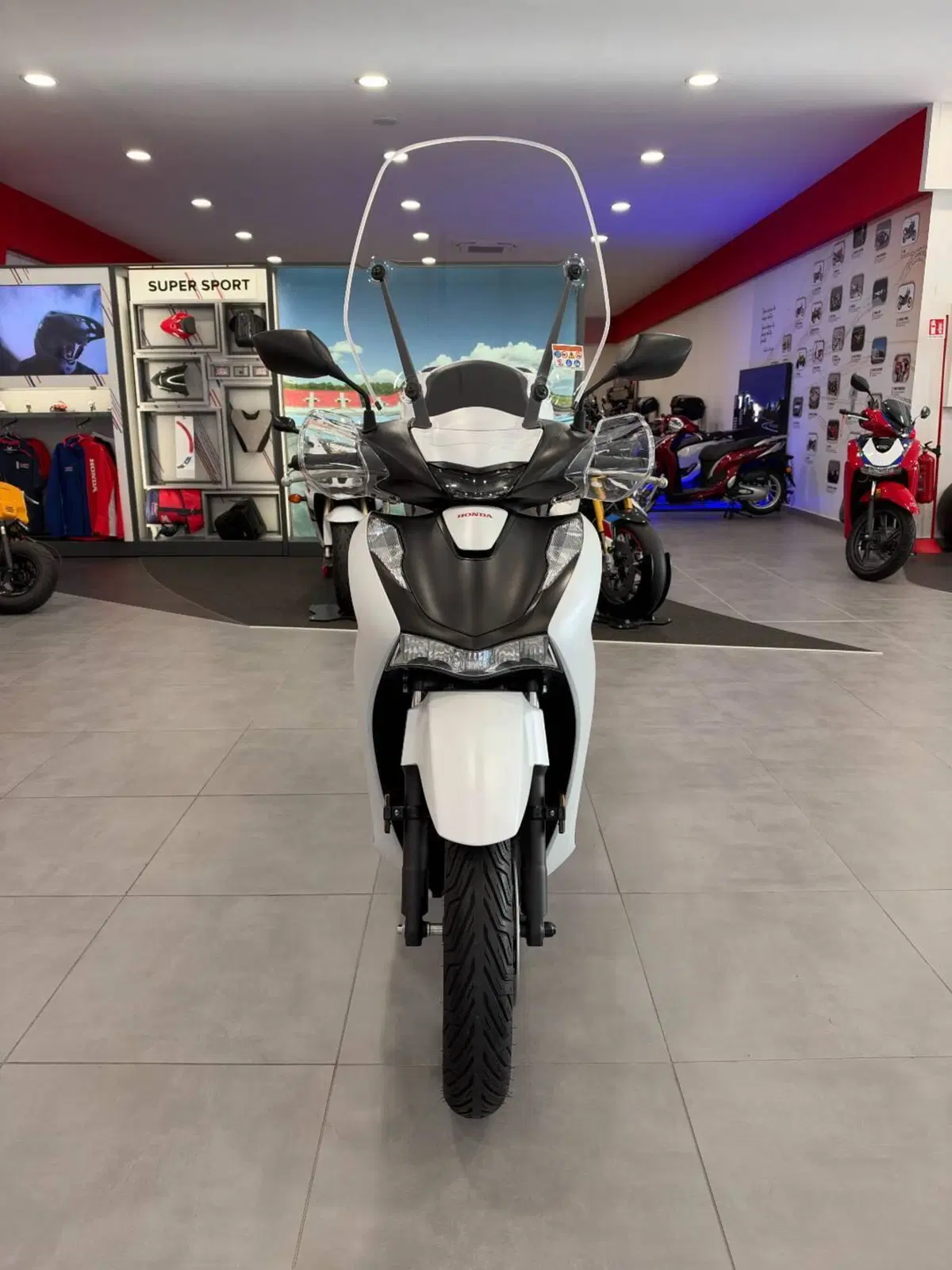 Honda SH 150i Sport (2024 - 25) (5)