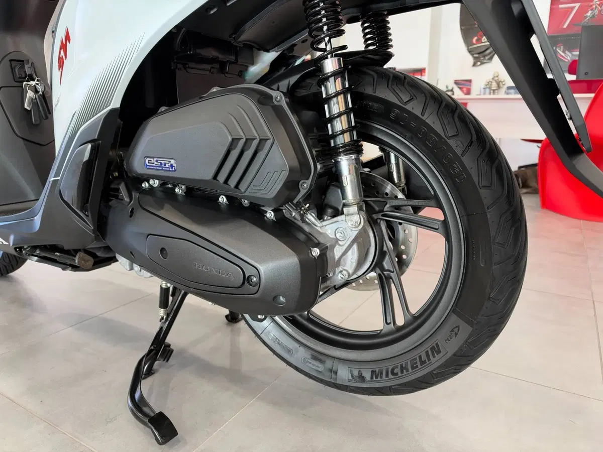Honda SH 150i Sport (2024 - 25) (12)