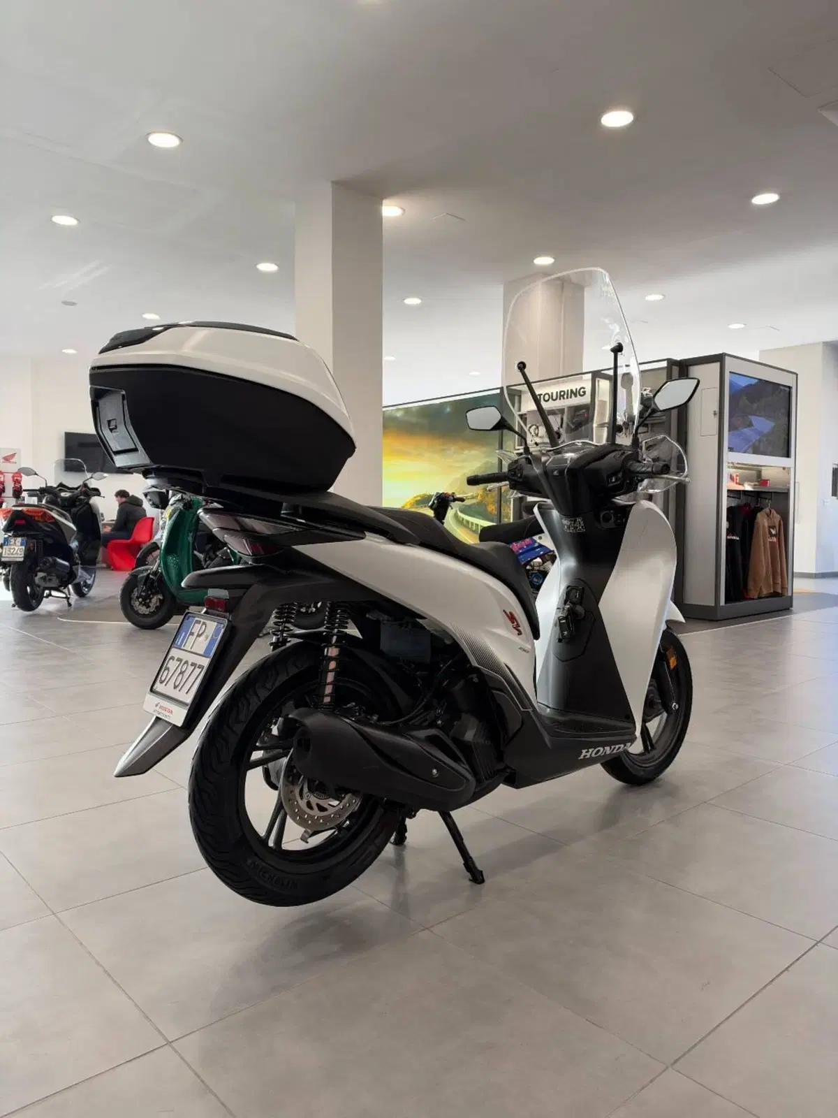 Honda SH 150i Sport (2024 - 25) (8)