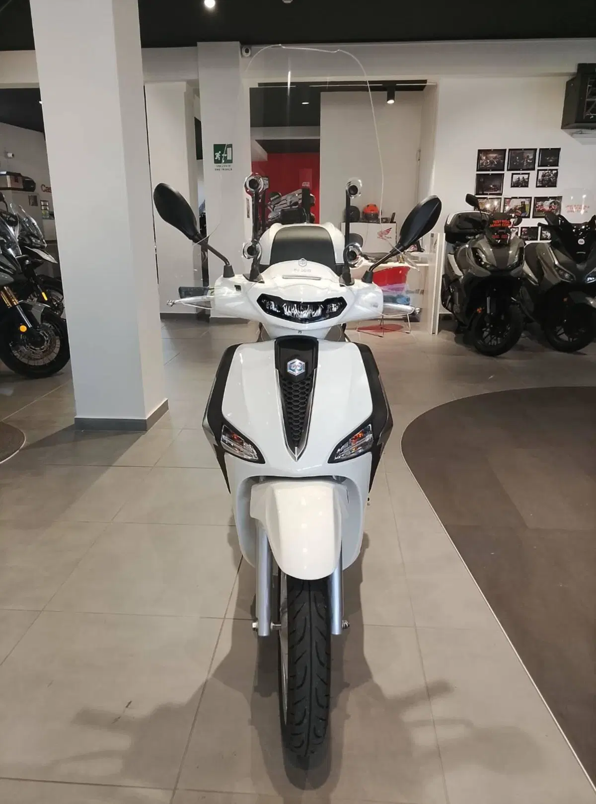 Piaggio Liberty 150 (2025 - 26) (3)