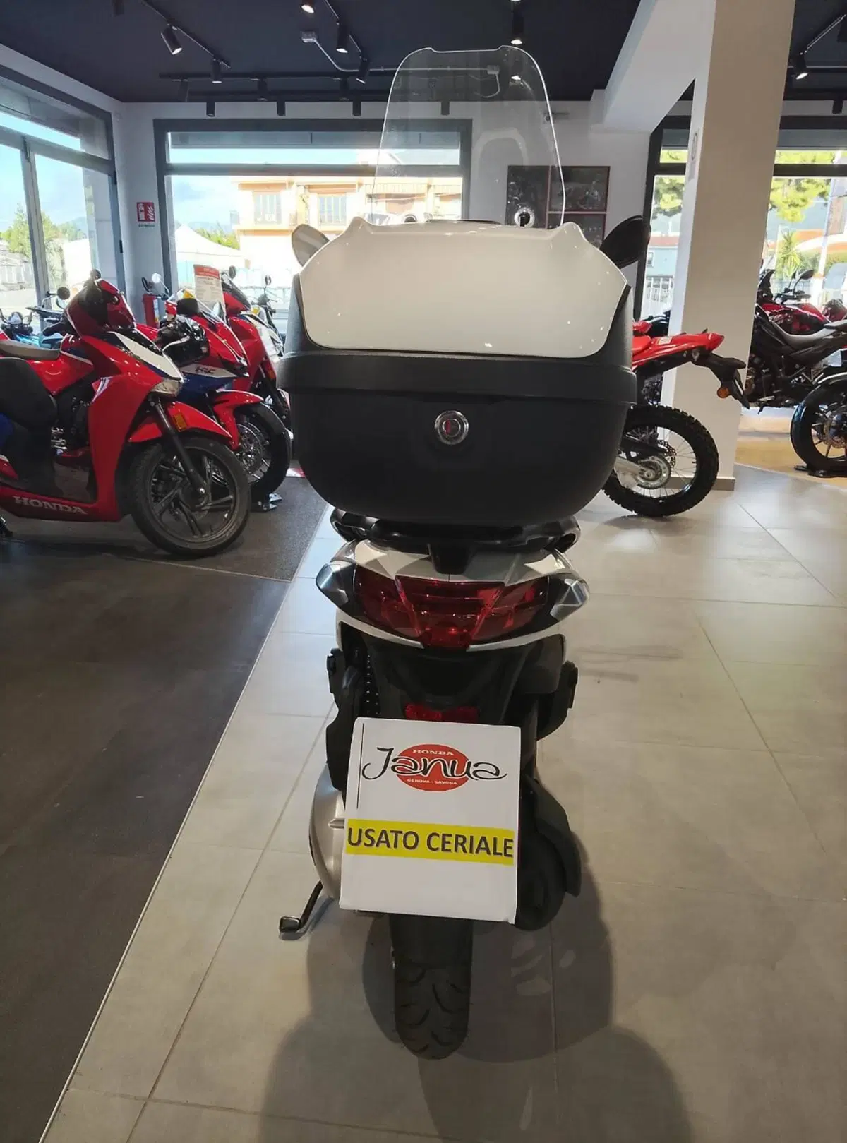 Piaggio Liberty 150 (2025 - 26) (4)