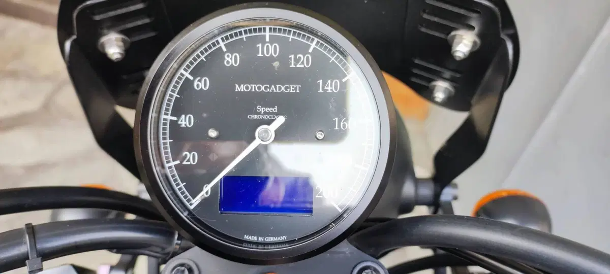 Triumph Scrambler (2006 - 17) (3)