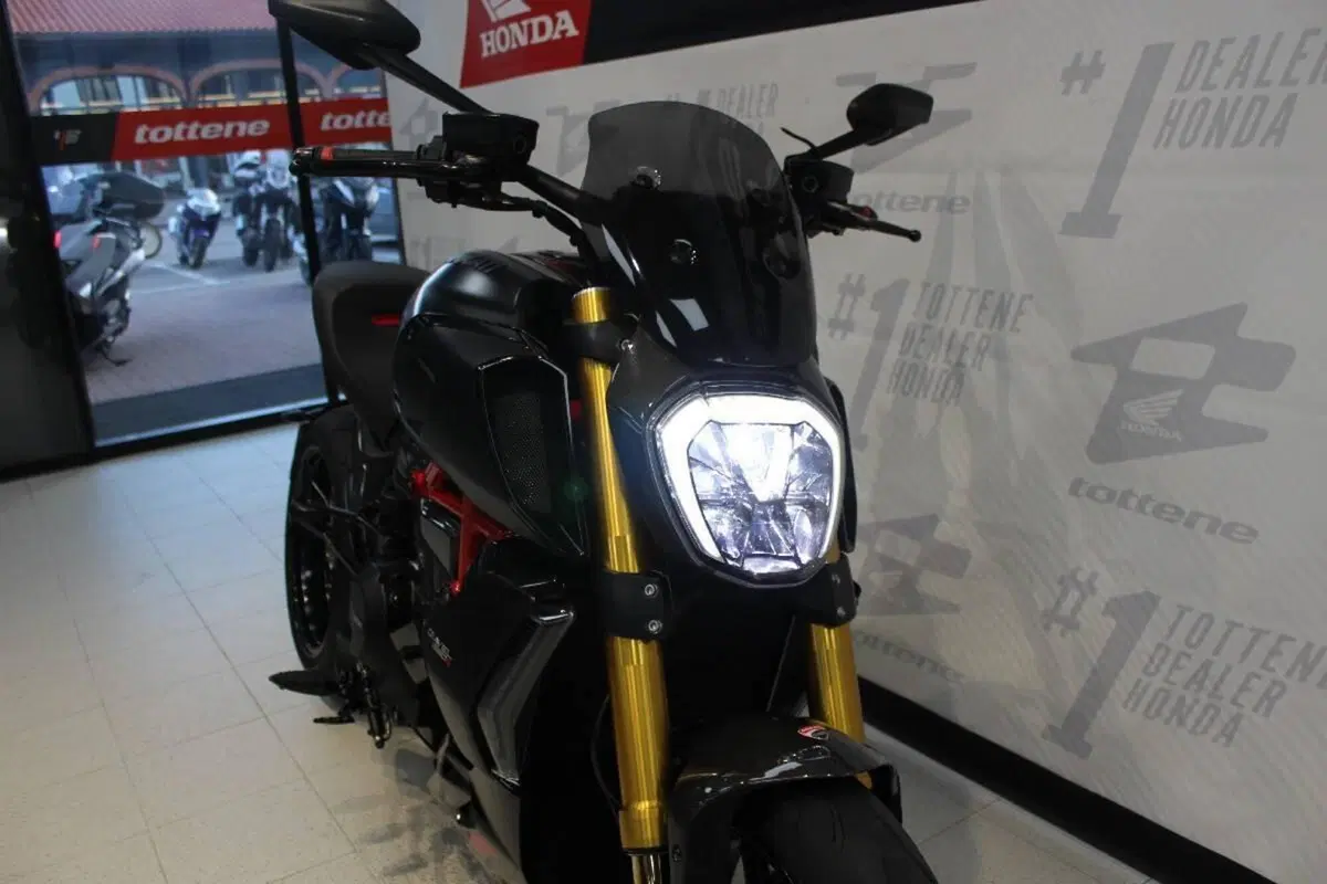 Ducati Diavel 1260 S (2019 - 20) (4)