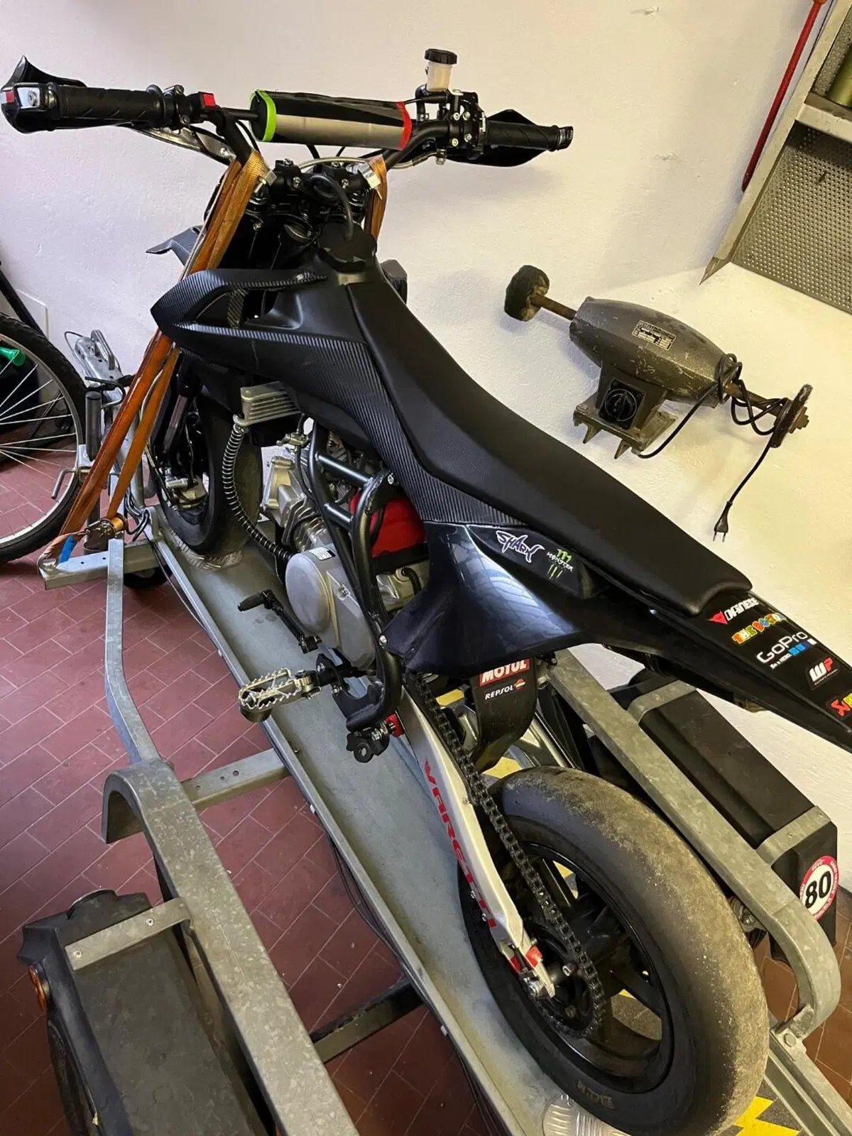 VMoto ON-R L1e (2023 - 26) (6)