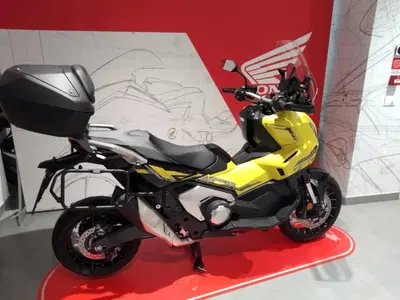 Honda X-ADV 750 (2025 - 27) usata