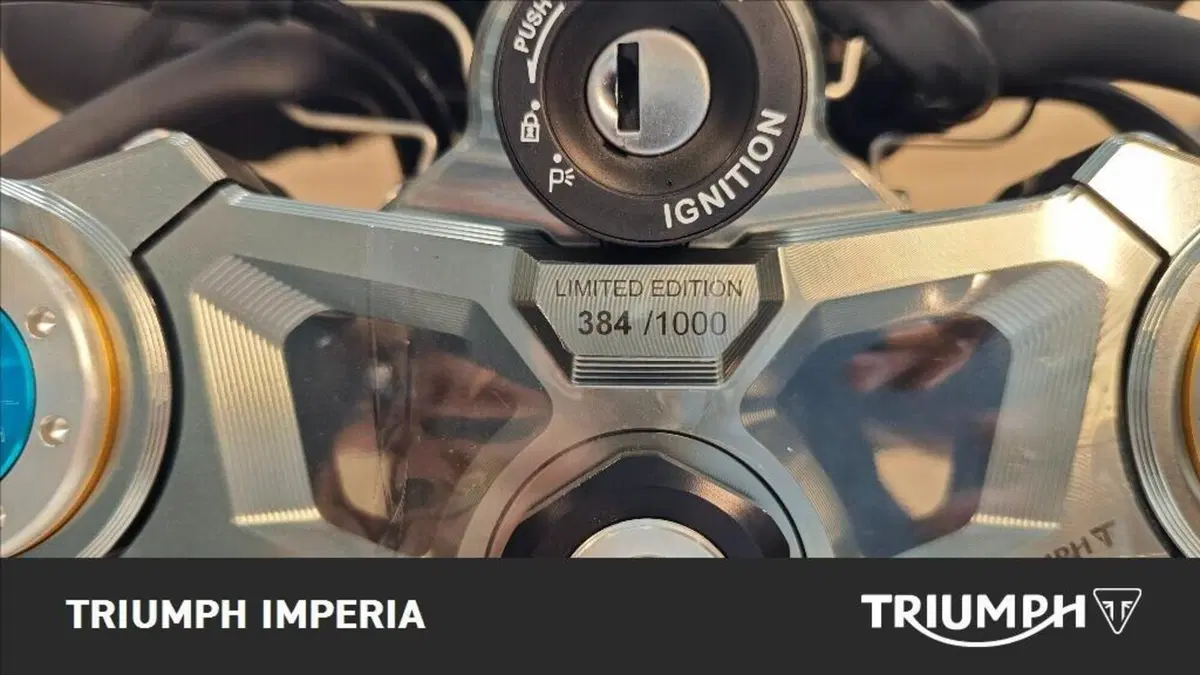 Triumph Street Triple 765 Moto2 (2026) (5)