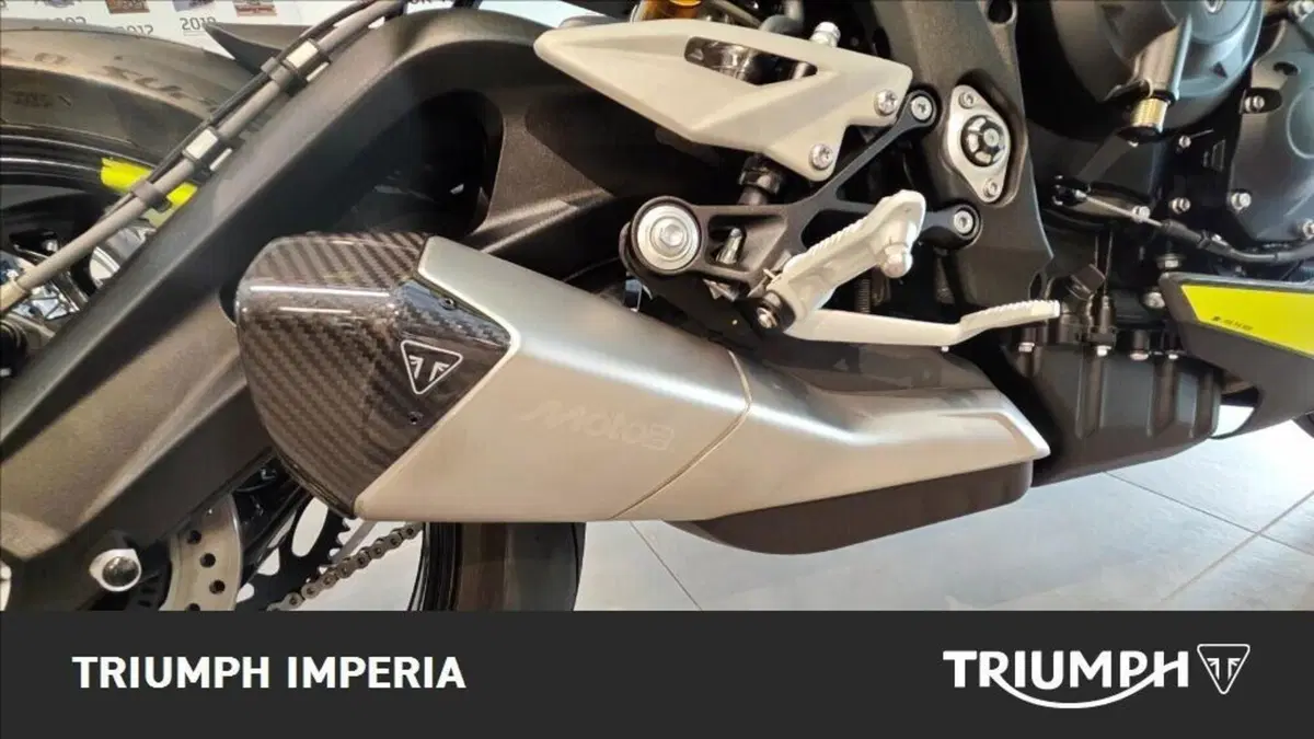 Triumph Street Triple 765 Moto2 (2026) (6)